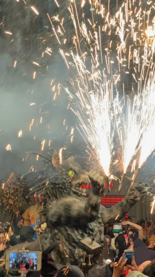 Barcelona Fire Festivals Overhaul Rules After 20% Firework Surge