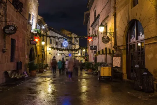 Poble Espanyol Events Transform Barcelona Winter Season