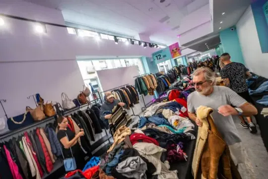 Catalunya Leads Secondhand Fashion Sales in Spain