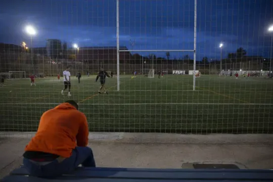 Cable theft leaves Barcelona rugby pitch in darkness