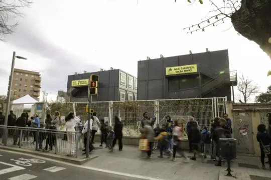 Barcelona school faces five more years in portacabins