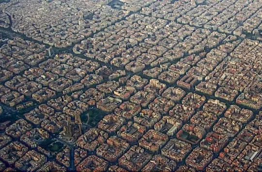 Three Eixample streets top 50,000 vehicles daily