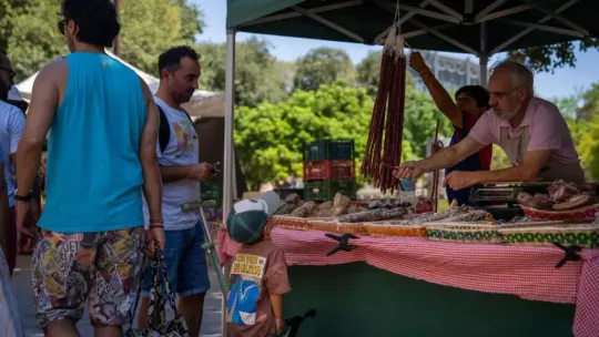 Barcelona outdoor markets face uncertain autumn as licences expire