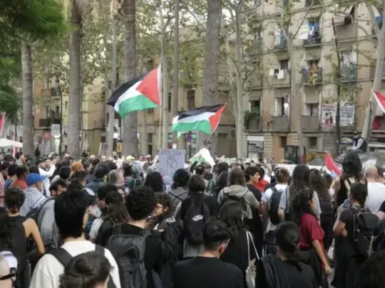 400 march through Barcelona for Palestine on Tuesday evening