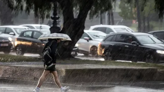 Orange weather alert issued for weekend coastal storms