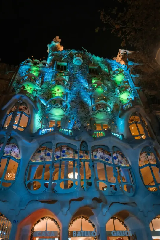 Casa Batlló Hosts ‘magic Nights’ on Dragon Rooftop