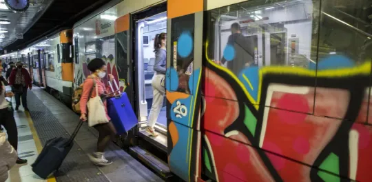 Illa wants €90k fines for train graffiti vandals