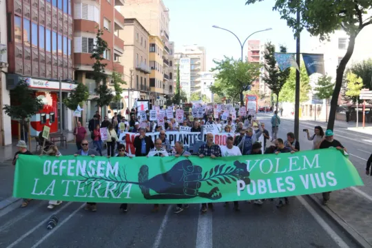 Rural areas rally in Lleida against energy mega-projects