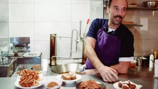 Barcelona restaurant asks diners to leave bad Google reviews in protest at ratings system