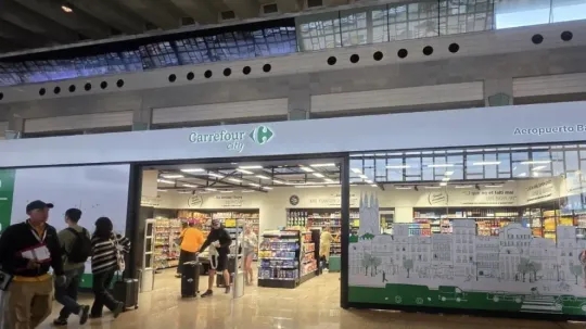 Carrefour opens its first supermarket inside a Spanish airport