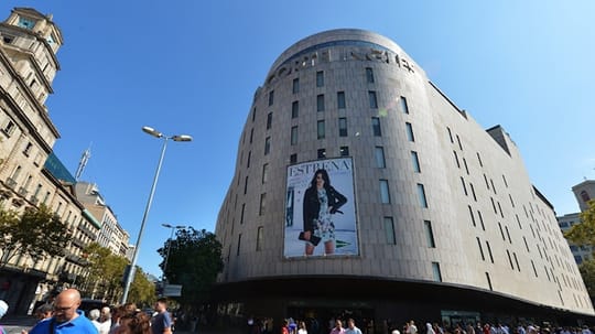 Barcelona’s Sunday trading window closes – what happens next for big shops?