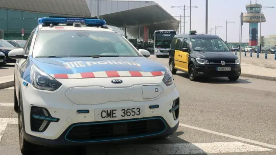 Barcelona Airport Issues 738 Fines for Pirate Taxis