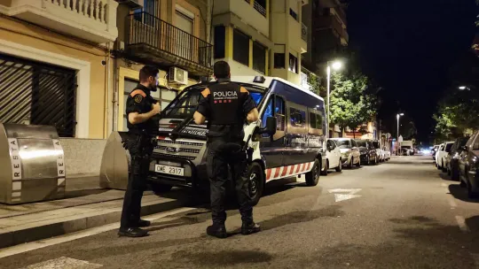 Italian Man Found Dead in Barcelona Hotel as Police Probe Possible Fall