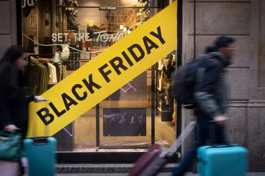 Barcelona Shops Open Sundays for 47-Day Christmas Season