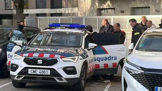 Barcelona Police Arrest 3 in €40K Tourist Tire-Puncture