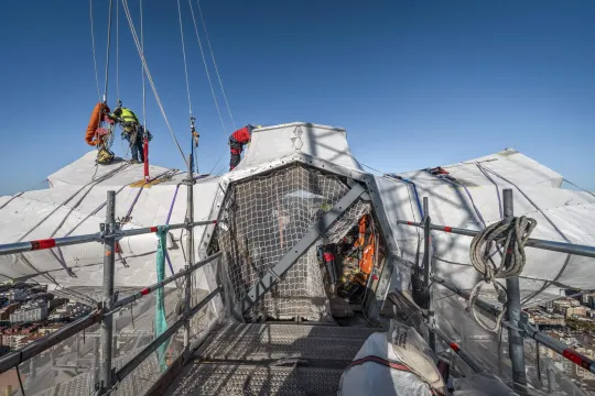 Sagrada Familia Installs Second Cross Arm on Jesus Tower