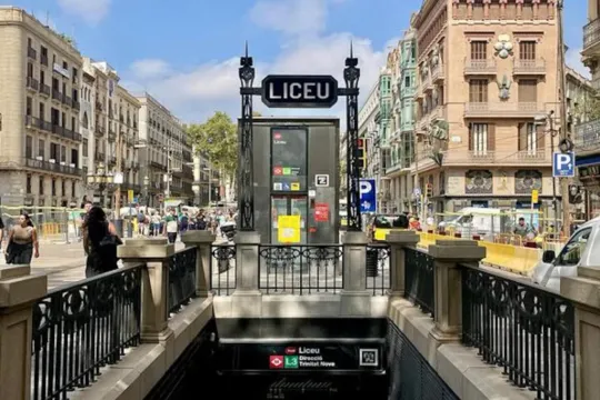 Barcelona’s Liceu metro station restores original pinnacles for its centenary