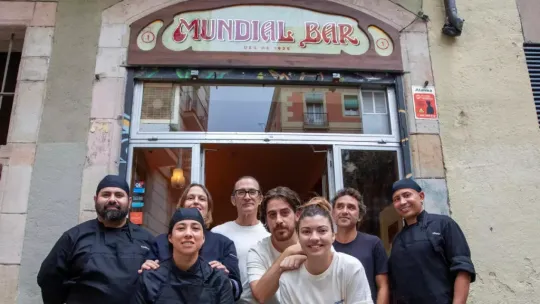 The return of Mundial Bar: ‘We try to teleport the customer in time’