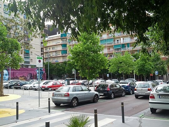 Where to park for free in Barcelona without risking a fine