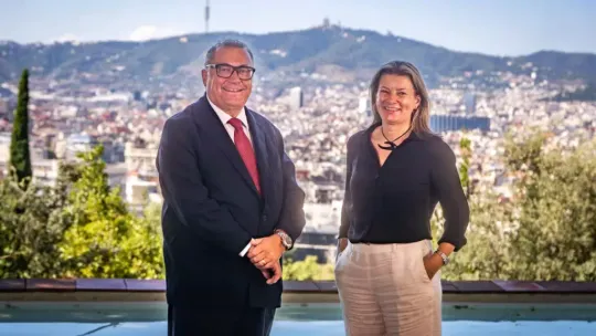 Ramon Agenjo and Sara Puig open La Mercè with the Barceloní and Barcelonina of the Year awards