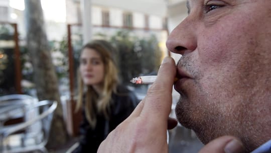 Goodbye to smoking on terraces? Spain moves closer to extending anti-smoking law