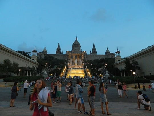 Barcelona tourist flat occupancy slips 2.5% in August after strong early summer