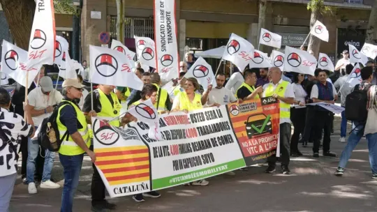 VTC drivers protest outside Territori: ‘It will be the largest redundancy plan in Barcelona’s history’