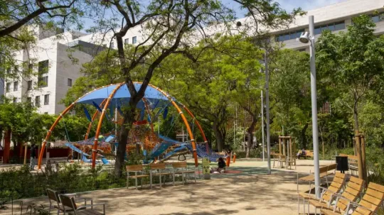 Barcelona inaugurates the renovated Sant Joan de Déu gardens after a year and a half of works