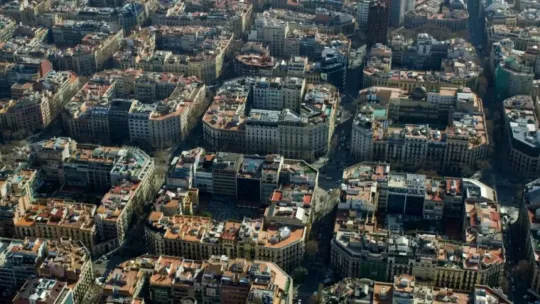 Rents in Eixample Hit €9,000 as Barcelona Nears Hyper-gentri