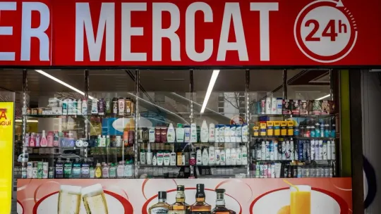 Sant Martí Sees 104 New 24-hour Shops in Five Years