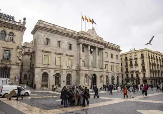 Tourist’s €10k Watch Snatched in Plaça Sant Jaume