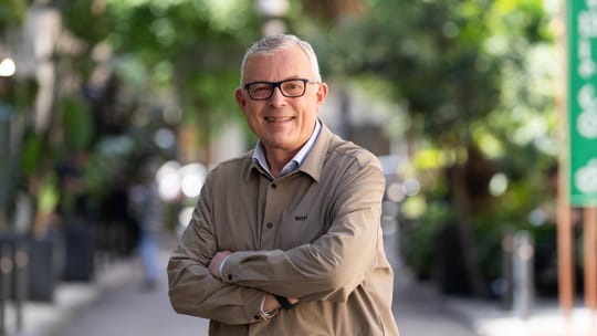 Christoph Tessmar, Director of Barcelona Convention Bureau, speaking at a MICE event.
