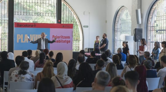 Mayor Jaume Collboni and Housing Minister Isabel Rodríguez at the new public housing development in Trinitat Nova, Barcelona.
