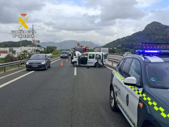AP-7 Multi-Vehicle Crash Causes 11km Tailbacks Near Barcelona