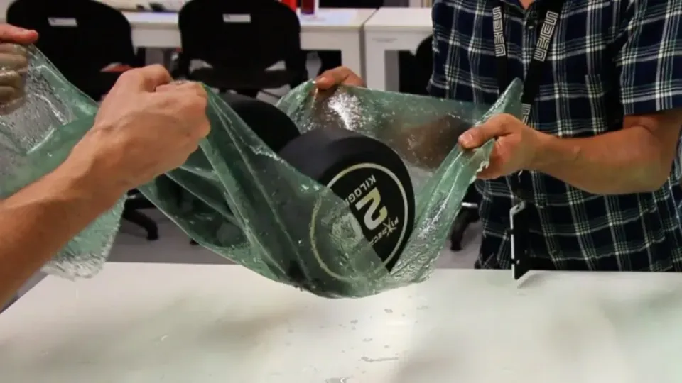 IBEC Creates Biomaterial That Strengthens in Water
