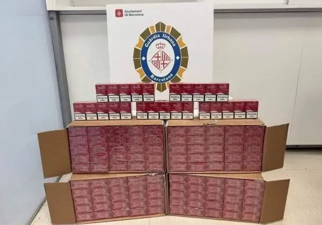 Contraband Tobacco: Smugglers Abandon Van and IDs at Barcelona Checkpoint