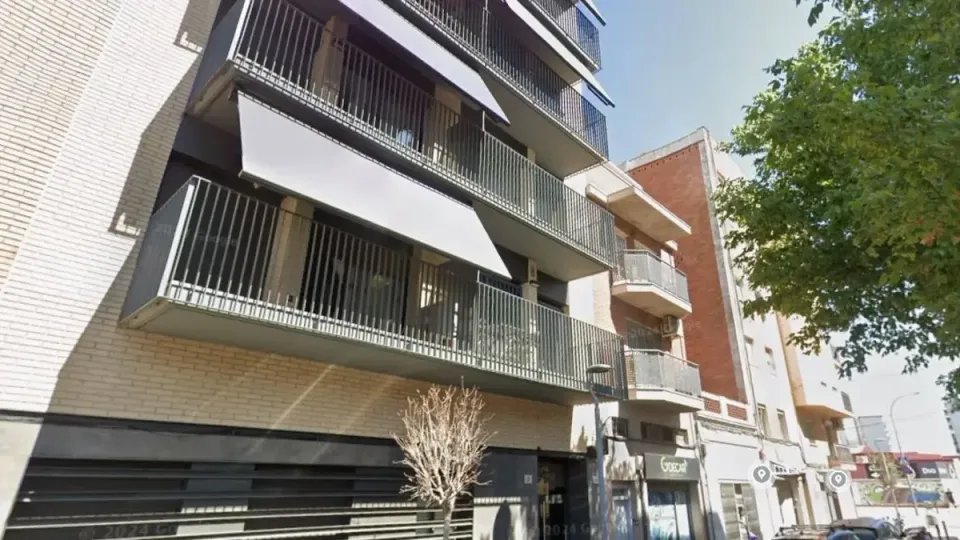 Five Injured in L’Hospitalet Attic Fire Blaze