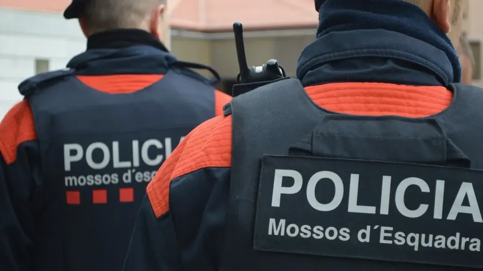 Barcelona Records Seventh Femicide of the Year as Sant Martí Woman Succumbs to Injuries