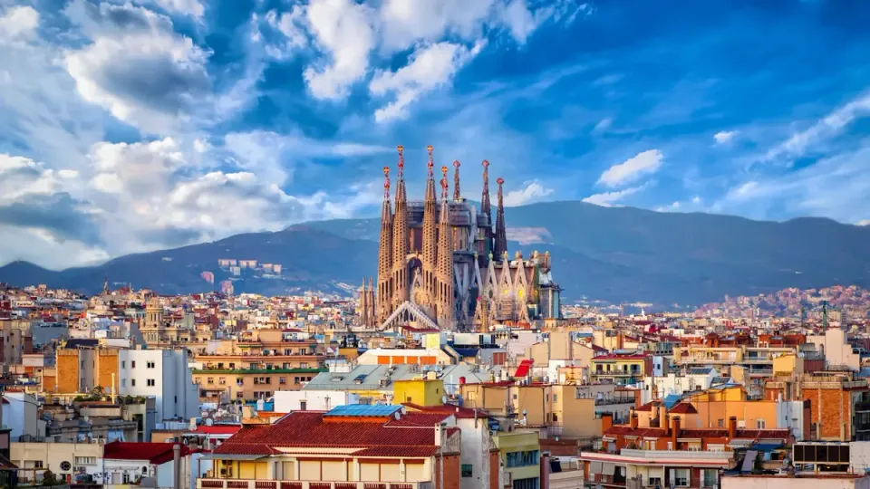Barcelona’s 25-Year Overhaul: Transport, Safety Soar
