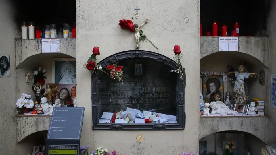The Santet and the Saint of Urgent Causes: Inside Barcelona’s Living Miracle Tradition