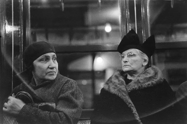 Walker Evans Photo Exhibit Opens at Kbr Mapfre Foundation
