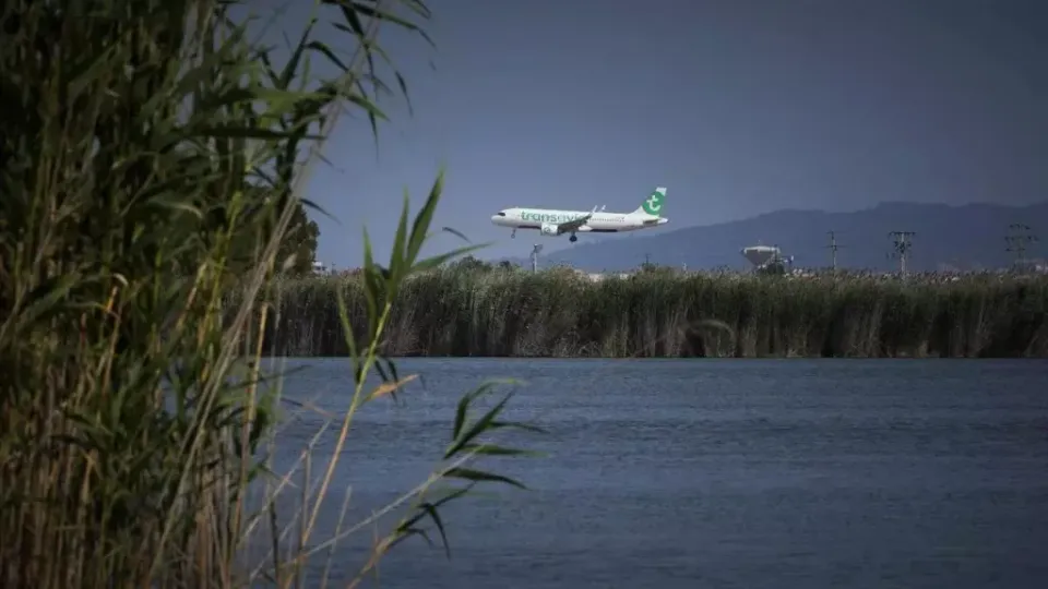 El Prat airport expansion won’t finish before 2033
