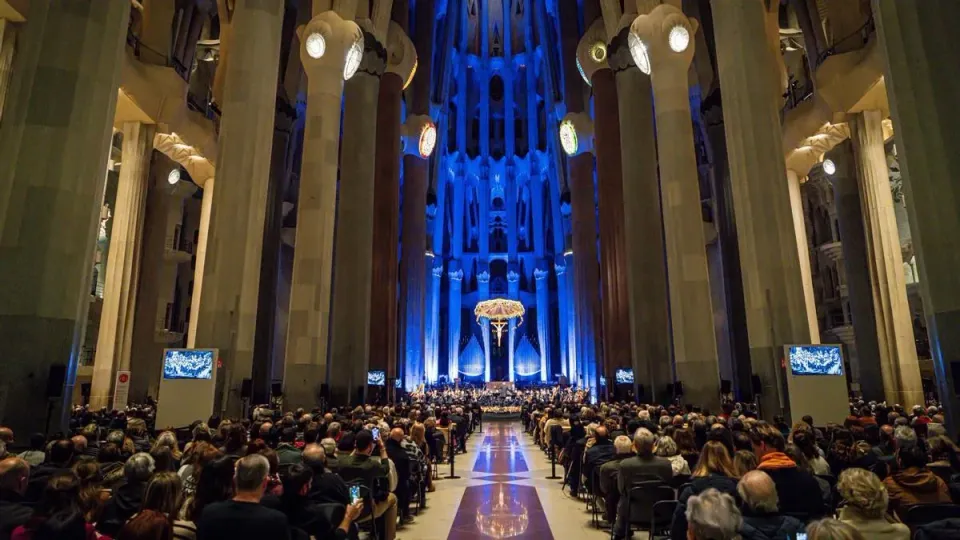 Sagrada Família Raffles 400 Free Christmas Concert Tickets