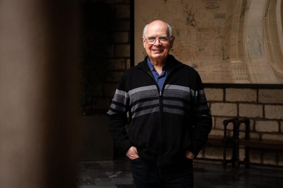 Lluís Rabell Releases Book, Urges Defeat of Far-Right