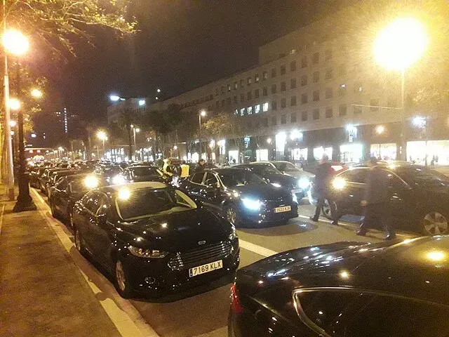 VTC operators to challenge Catalonia’s taxi law in court: ‘We will not let them kill us’