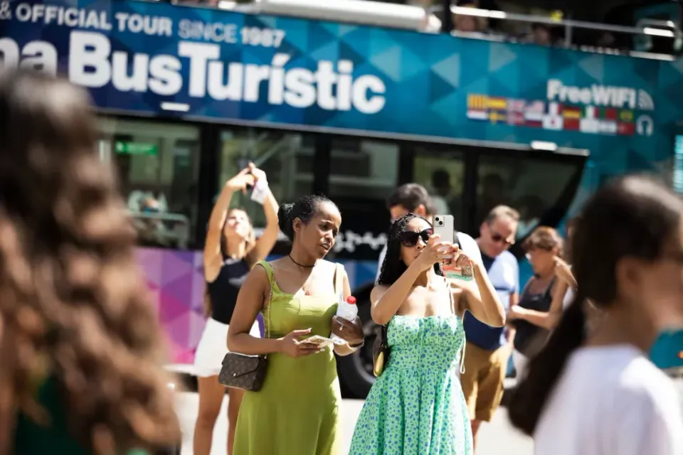 Foreign tourists to Catalonia drop 4.3% despite Spain’s growth