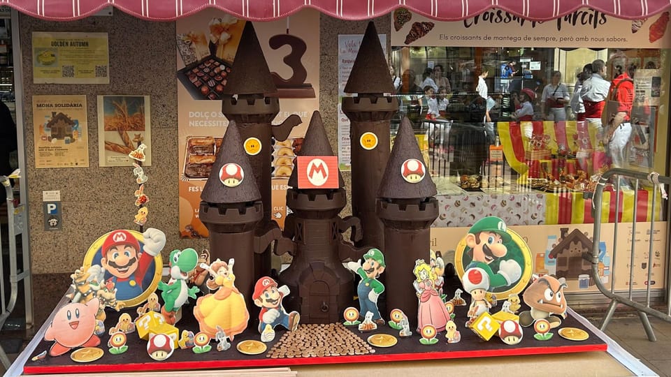 El Clot Charity Mona Raises Funds for Food Bank