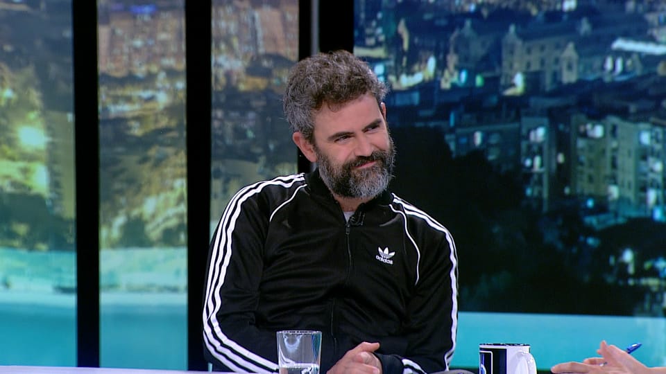 Pau Roca Praises Gràcia's Supportive Community Spirit