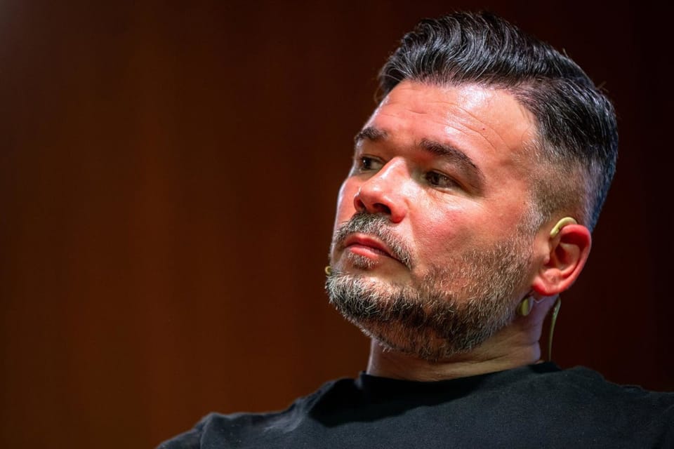 Gabriel Rufián, spokesperson for Esquerra Republicana de Catalunya (ERC), speaking at a political event.