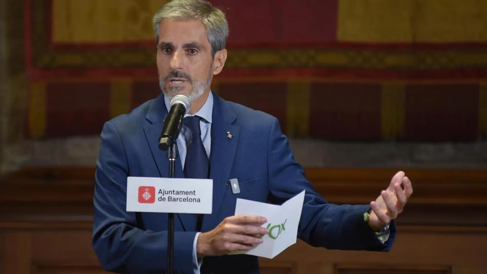 Gonzalo de Oro, current Vox municipal group leader in Barcelona, looking serious.